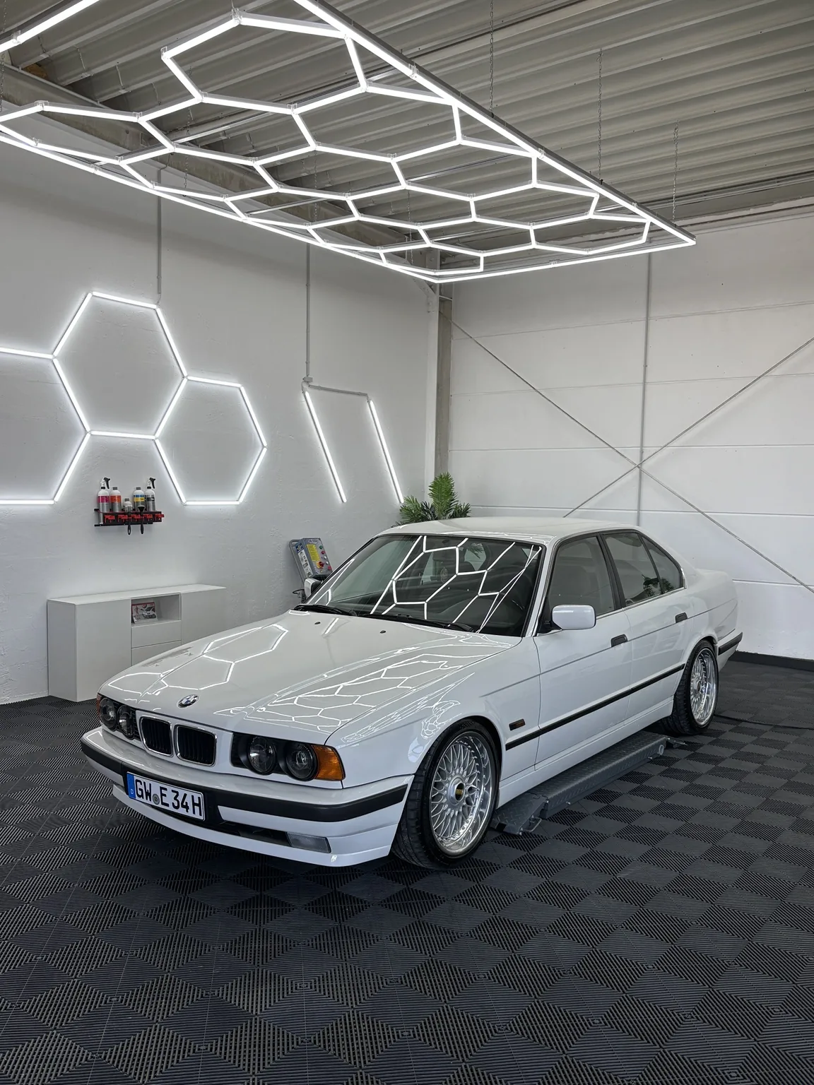 BMW E34