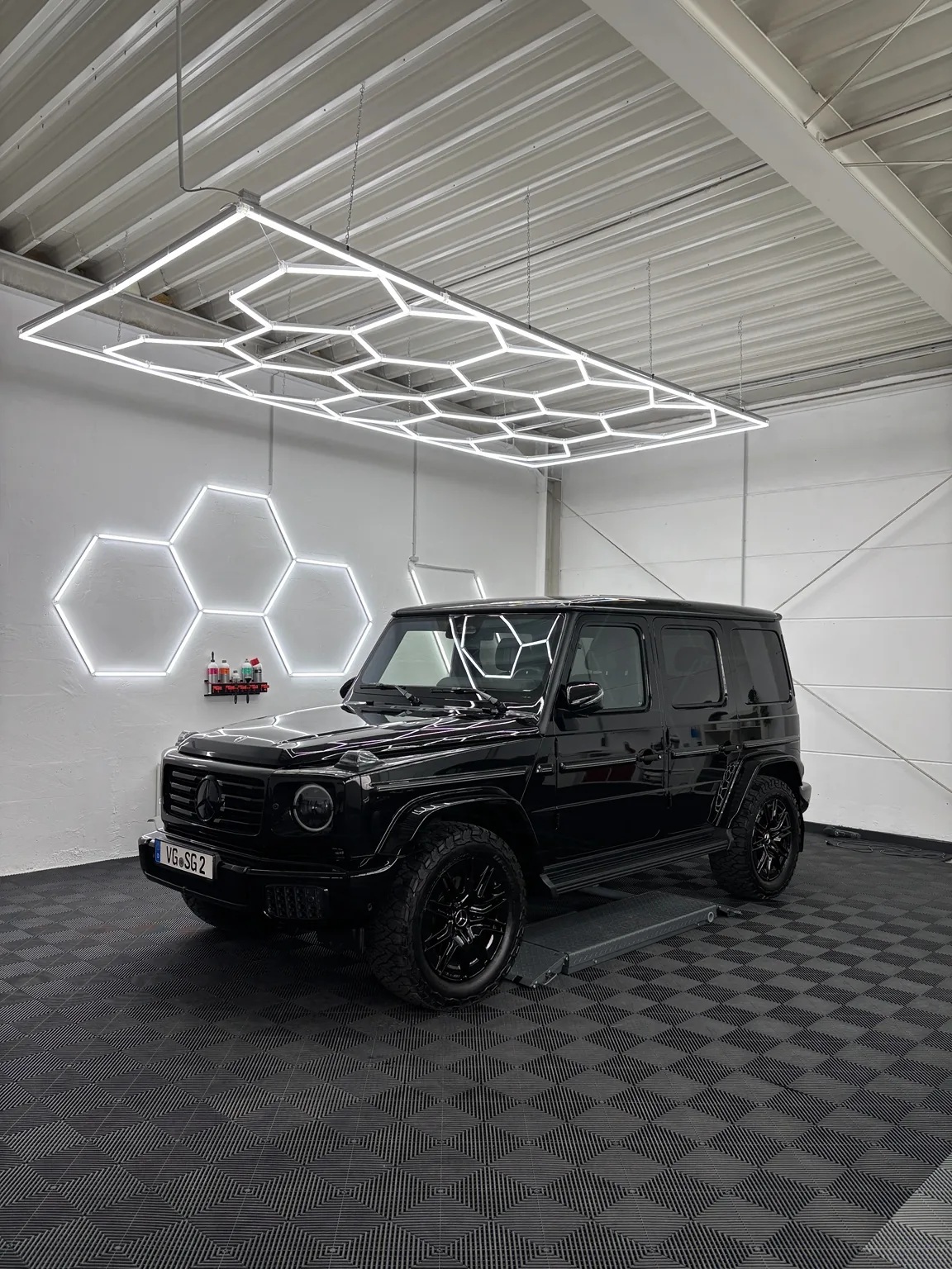Mercedes G450d im Cleanwaves Detailing-Studio